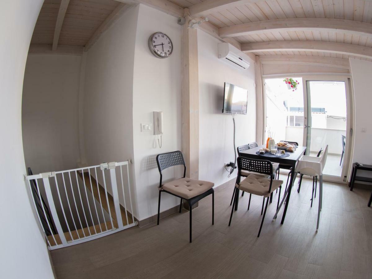 Le Amiche 2 Appartement Marina di Ragusa Buitenkant foto
