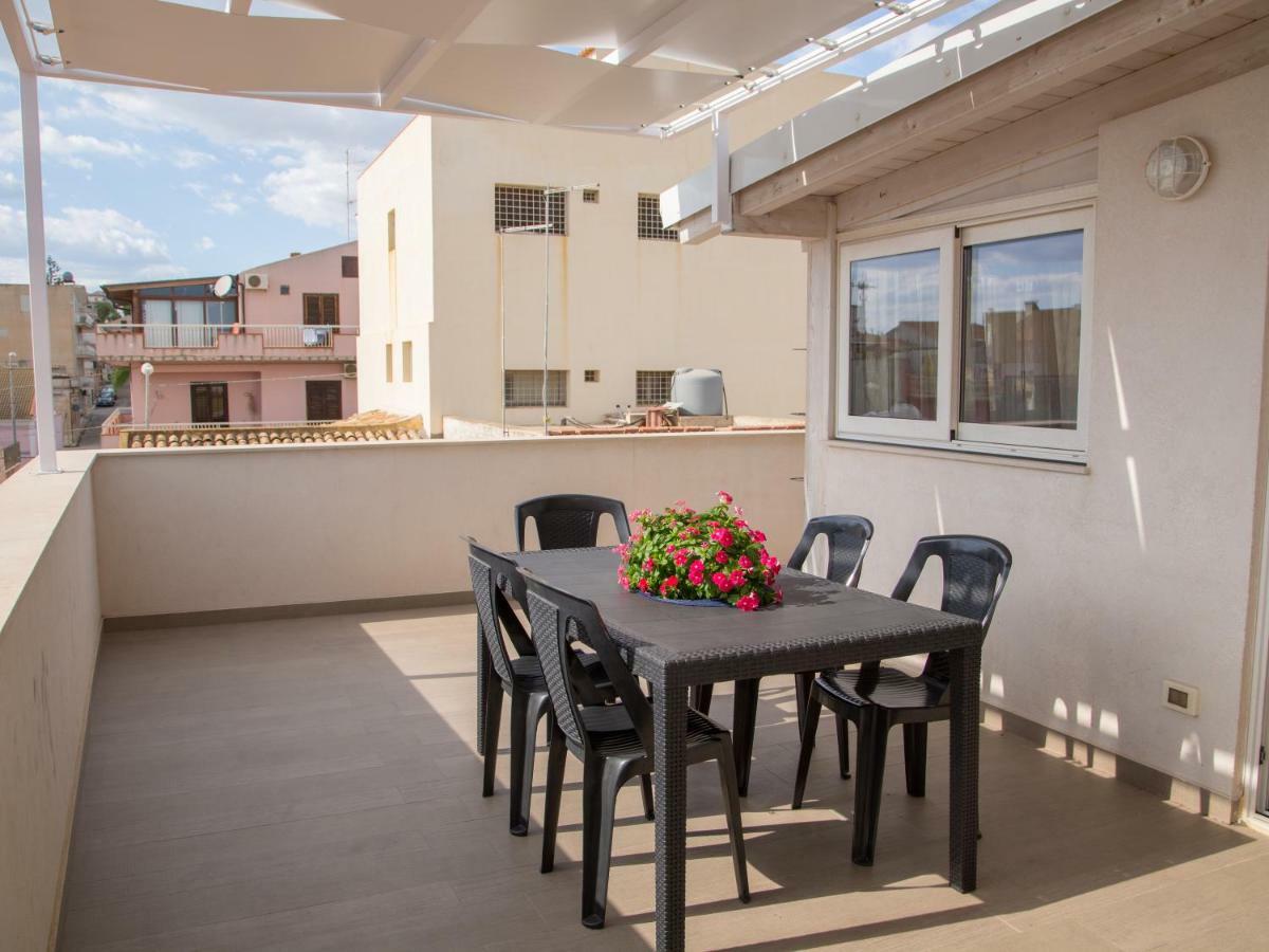 Le Amiche 2 Appartement Marina di Ragusa Buitenkant foto